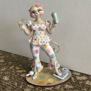 The Alley Cats Retired Collection by Margaret Le Van, Persia Bottoms Up